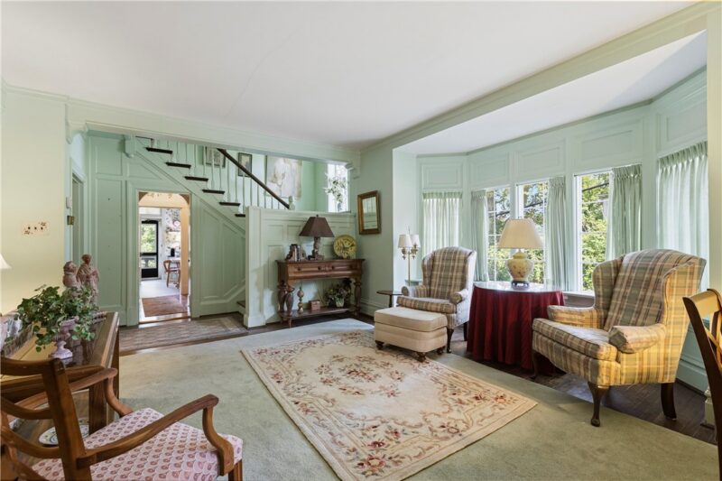 540 N Maple Ave — photo 4