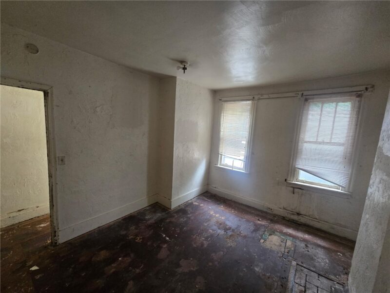 932 Excelsior St — photo 5