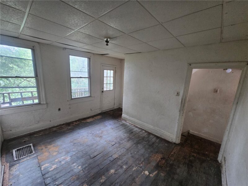 932 Excelsior St — photo 8
