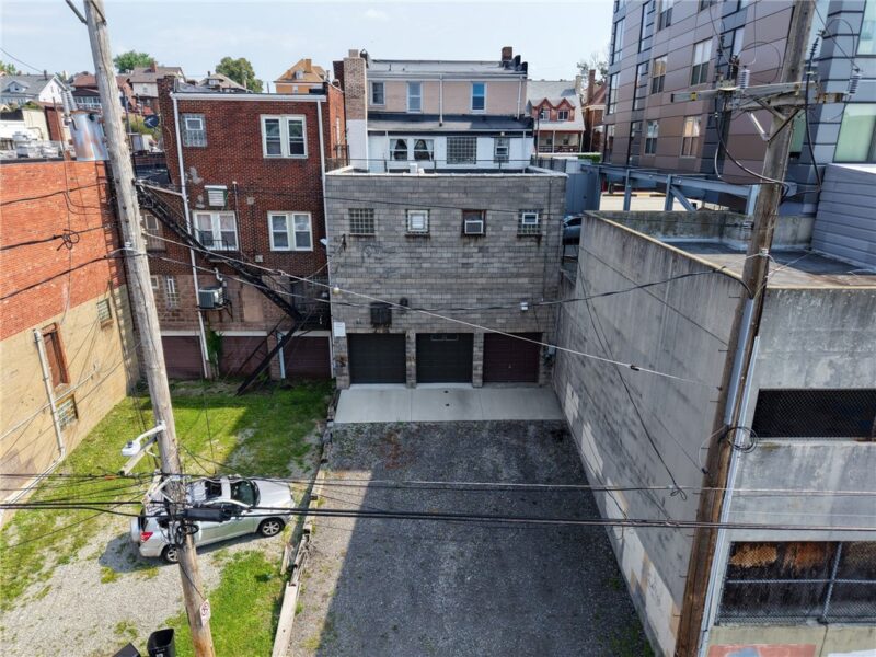 908 Brookline Blvd — photo 6