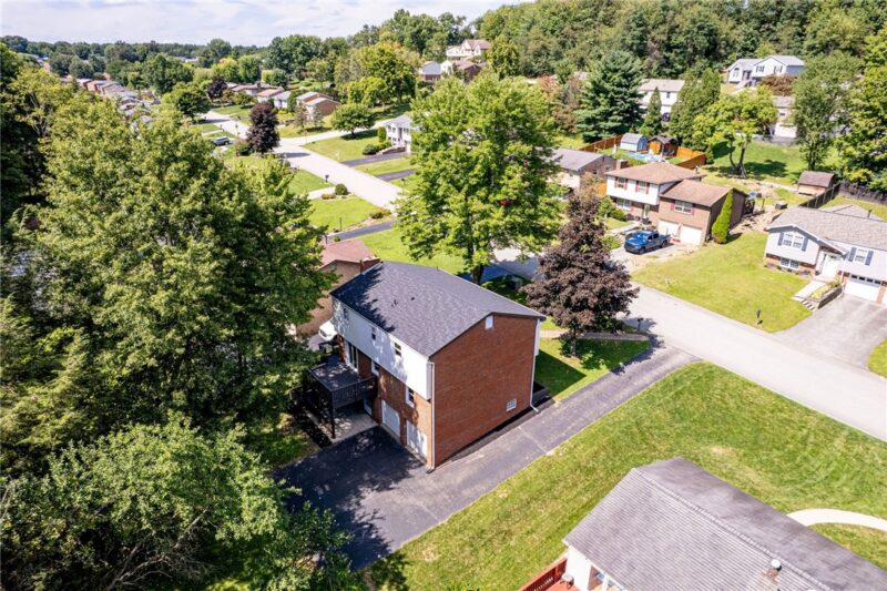 634 Stamford Dr — photo 5