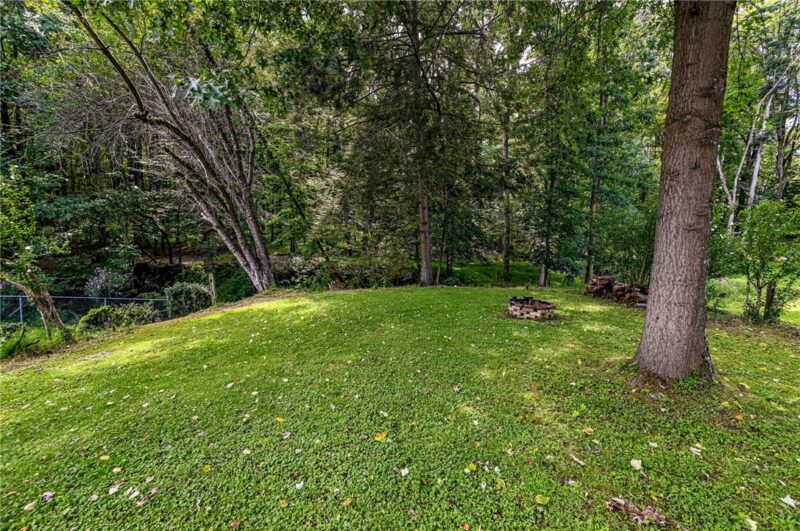 634 Stamford Dr — photo 8