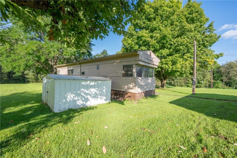 212 Victory St — photo 6