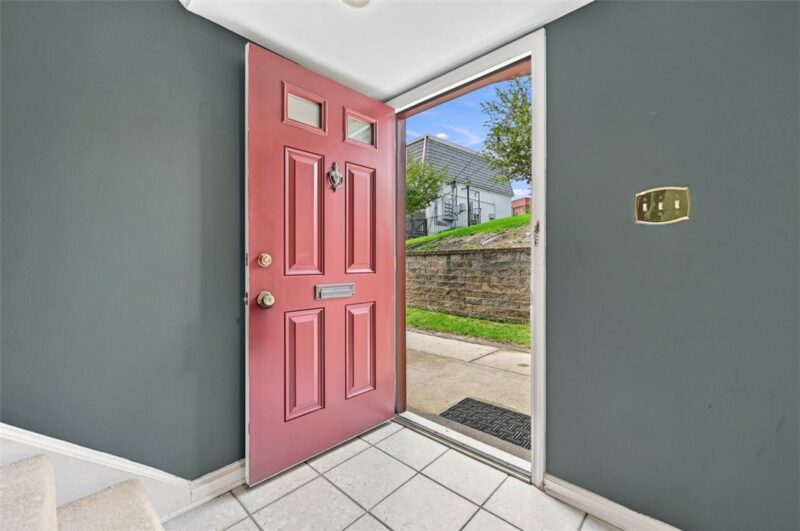 826 Carriage Cir — photo 5