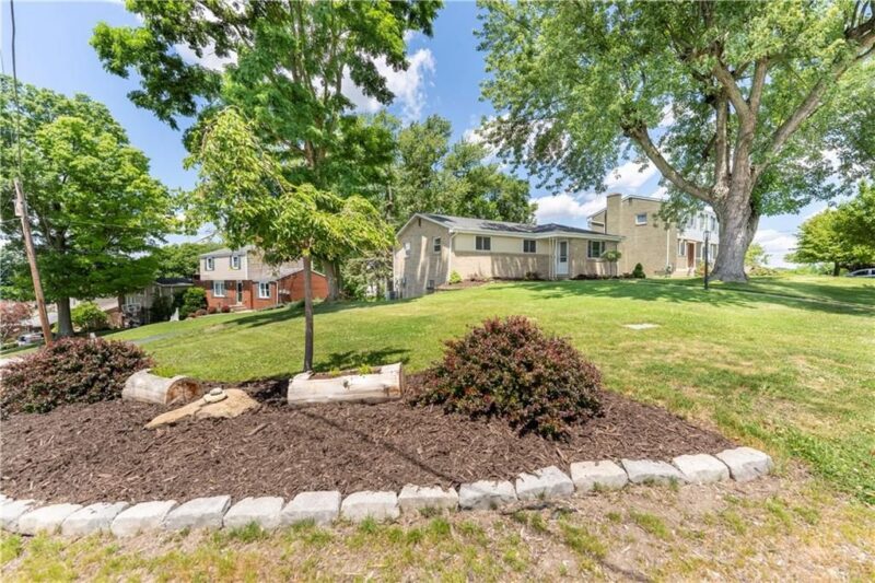 1296 Snee Dr — photo 5