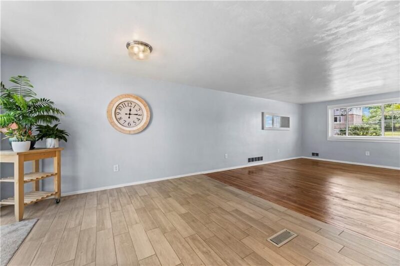 1296 Snee Dr — photo 8