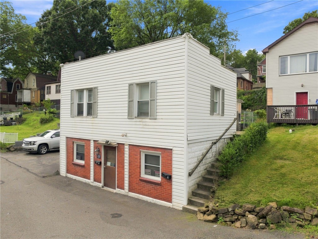 213 Rockwood Ave — photo 1