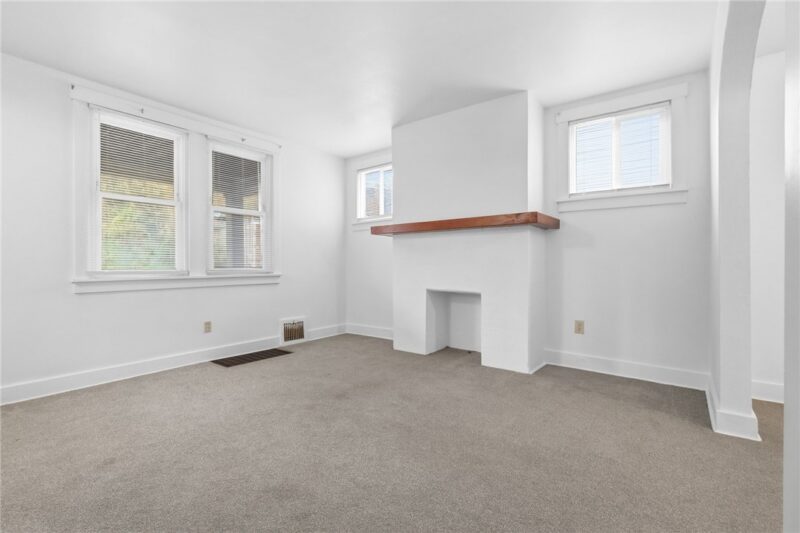 1264 Grove Rd — photo 5