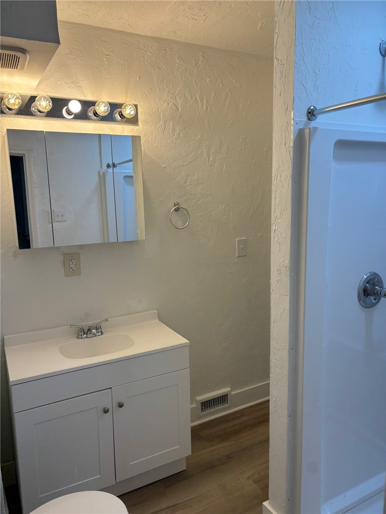 1320 Pioneer Ave — photo 8