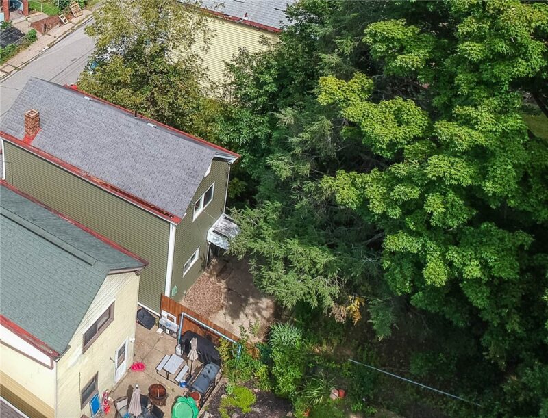 231 Rinne St — photo 7