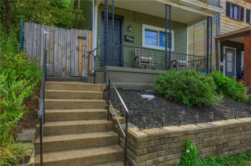 231 Rinne St — photo 8