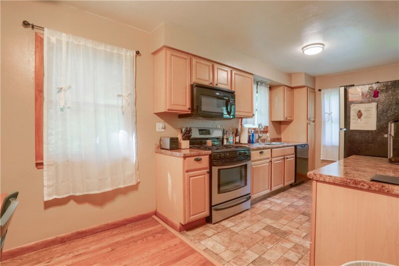 551 Bluff Street — photo 7