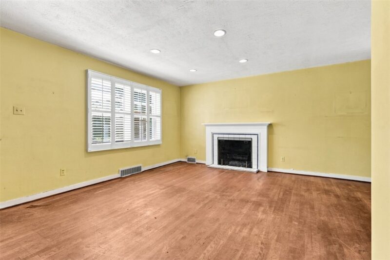 611 Charette Place — photo 7