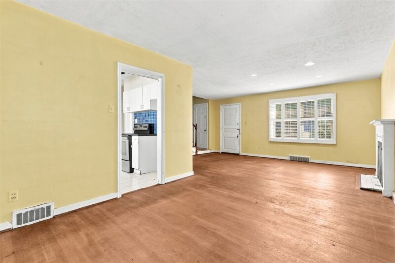 611 Charette Place — photo 8