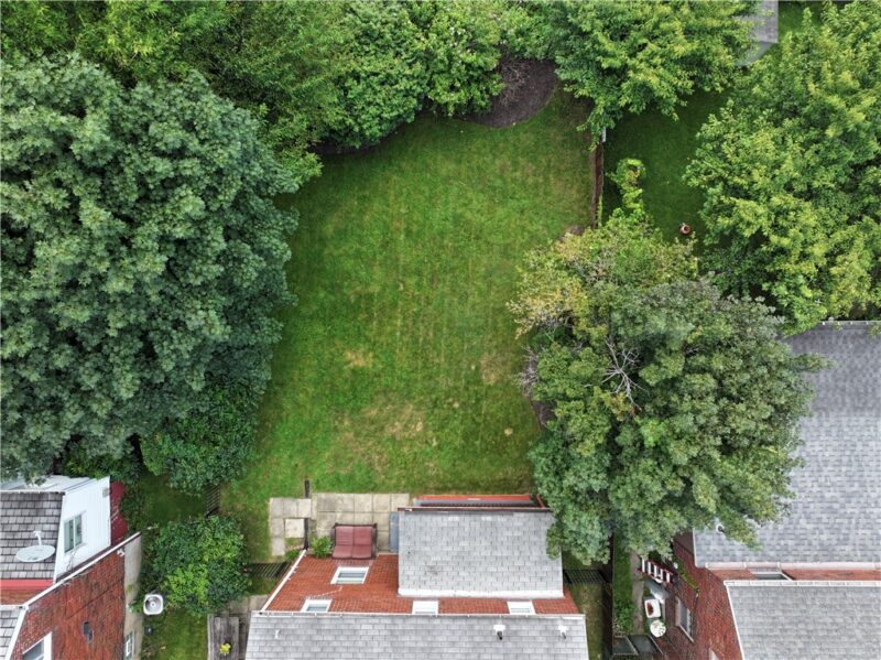 364 Library Pl — photo 2