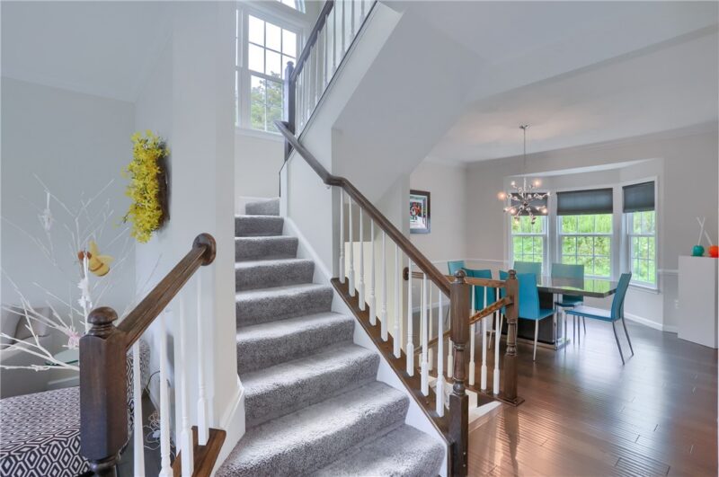 107 Victoria Court — photo 3