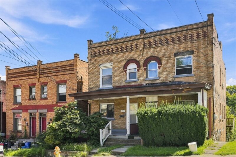 776 Hazelwood Ave — photo 2