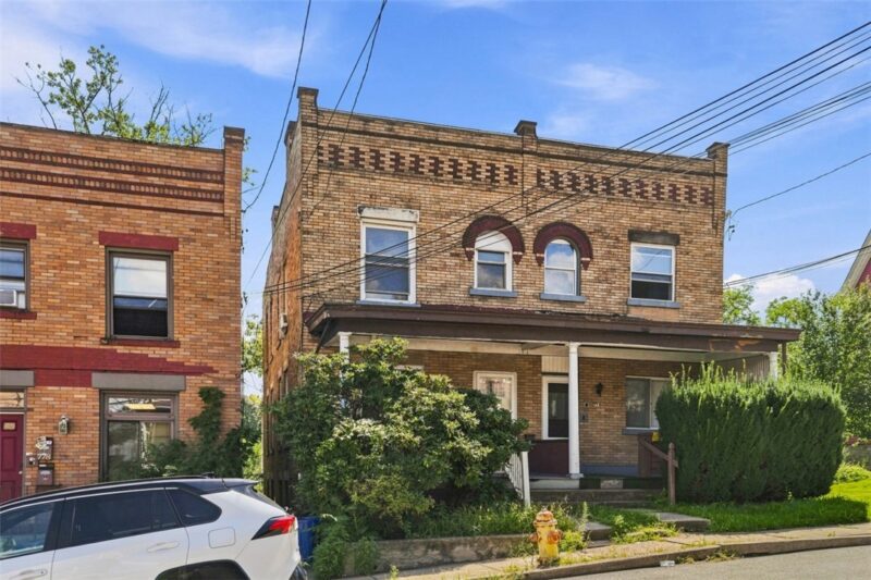 776 Hazelwood Ave — photo 3