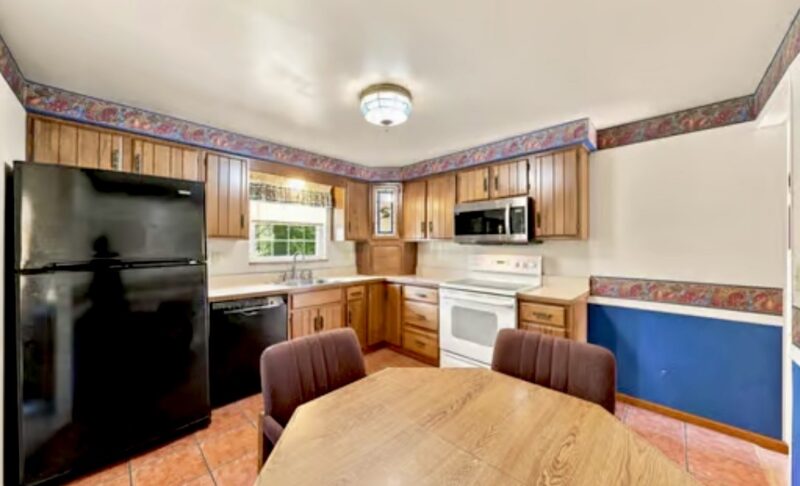 518 Cleveland Drive — photo 4