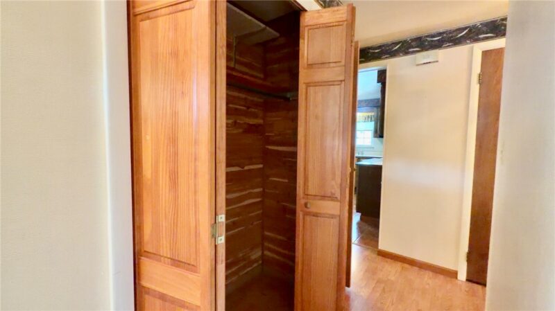 518 Cleveland Drive — photo 6