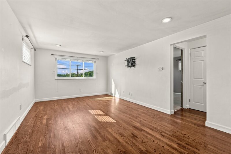 3427 Pleasantvue Dr — photo 5