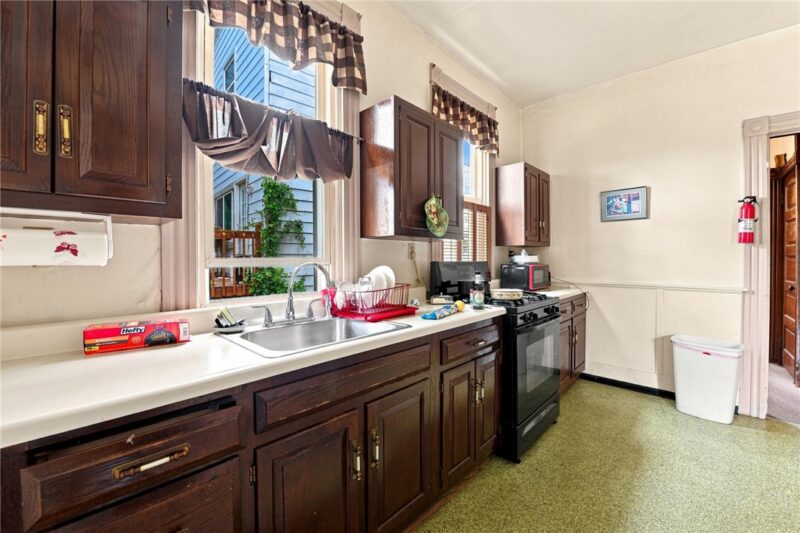 4716 Walnut St — photo 8
