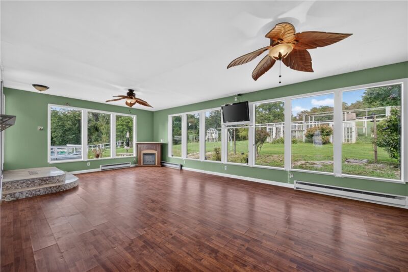 331 Hill Rd — photo 8