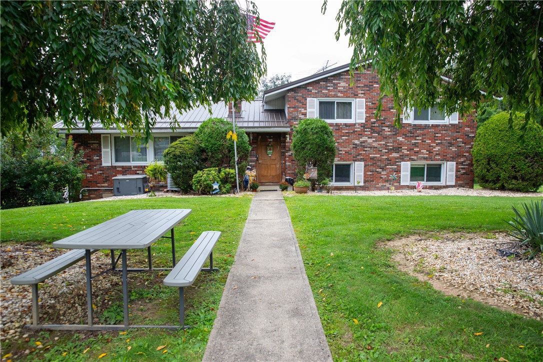 107 Hillman Park Dr — photo 1