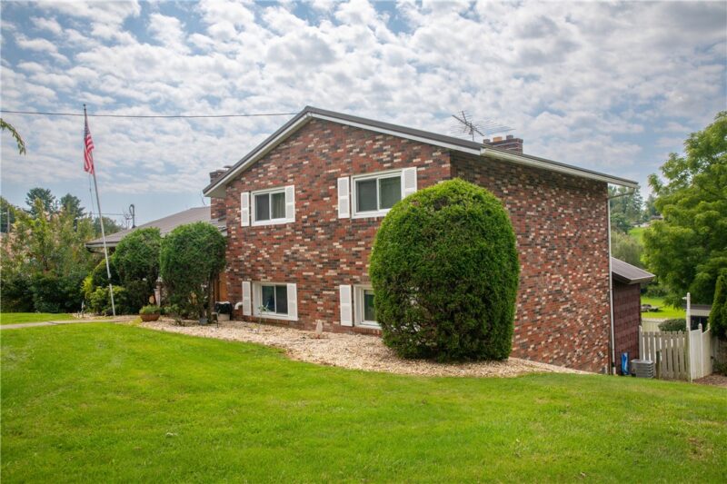 107 Hillman Park Dr — photo 2