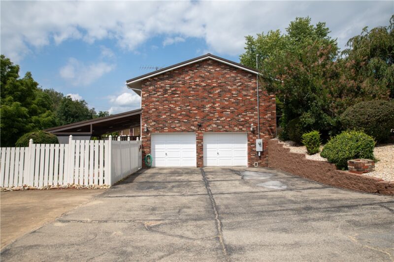 107 Hillman Park Dr — photo 4