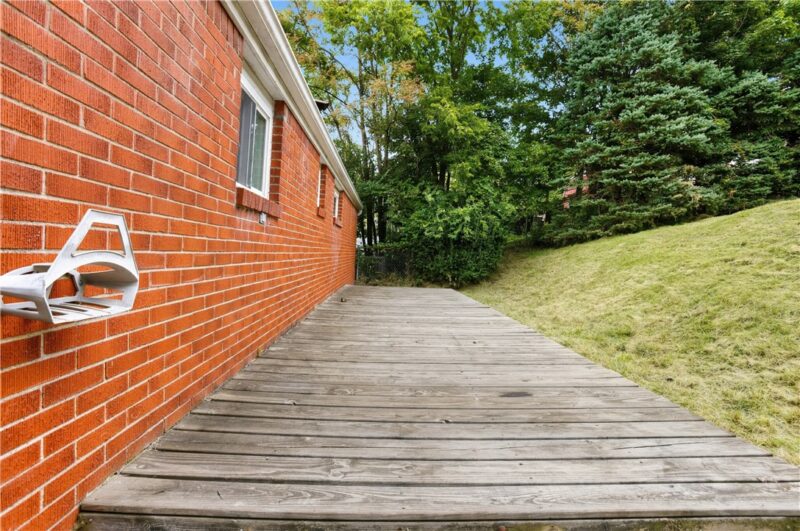 2414 School St — photo 6