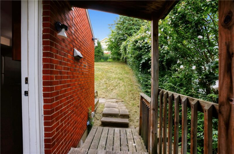 2414 School St — photo 7