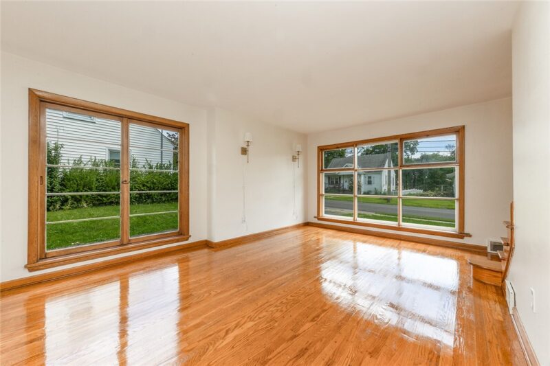 423 Flower Ave — photo 6