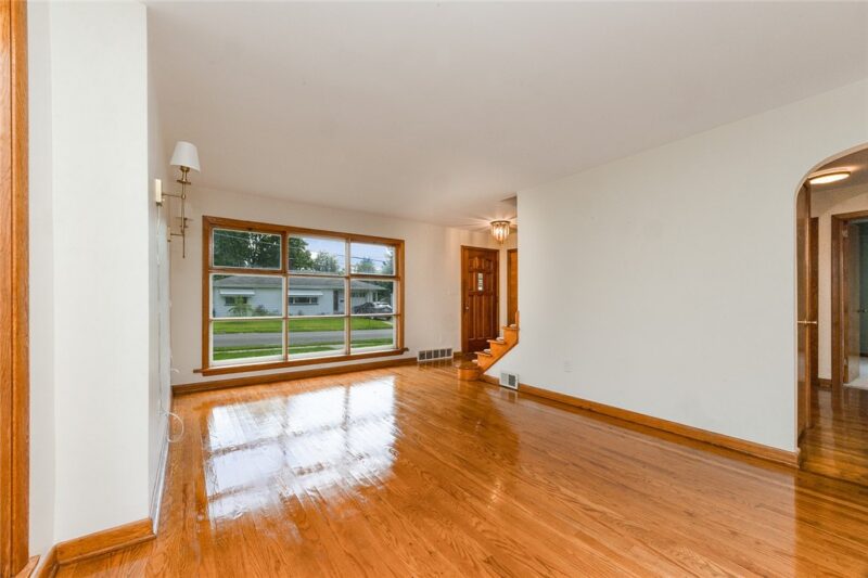 423 Flower Ave — photo 7