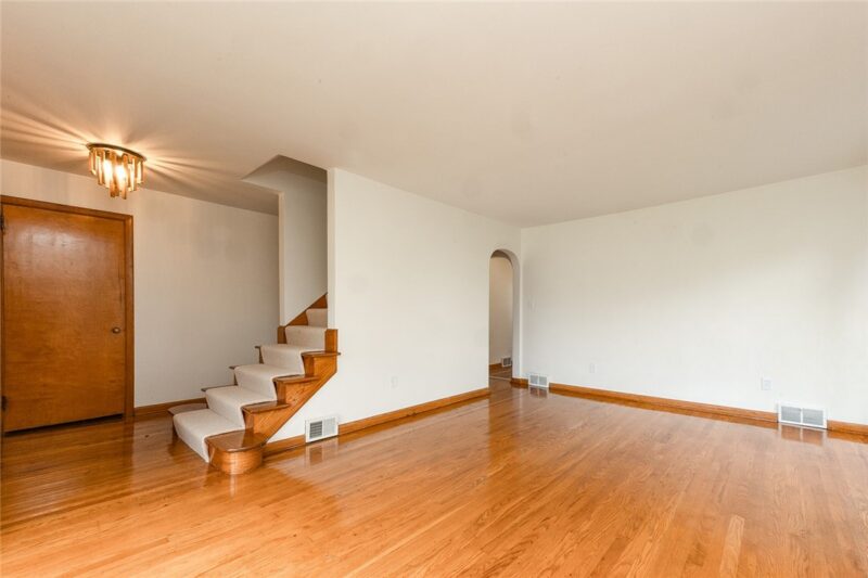 423 Flower Ave — photo 8