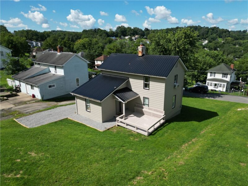 240 Roosevelt St — photo 2
