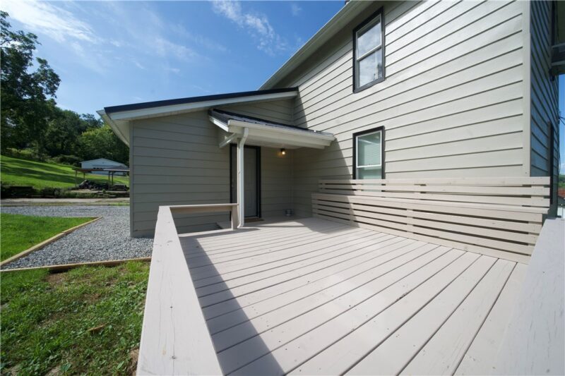 240 Roosevelt St — photo 6