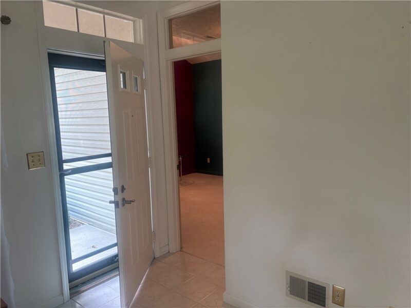 77 STONE RIDGE BLVD — photo 4