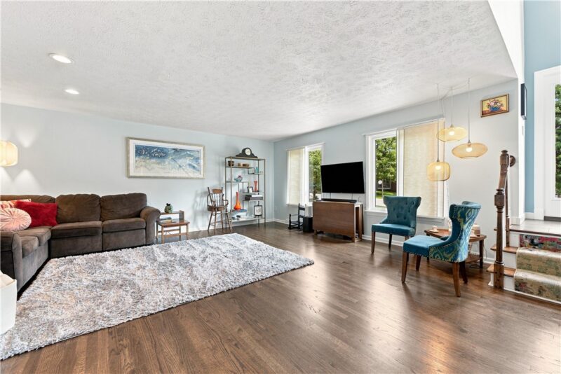 148 Shadow Ridge Dr — photo 3