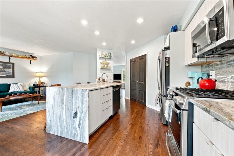 148 Shadow Ridge Dr — photo 4