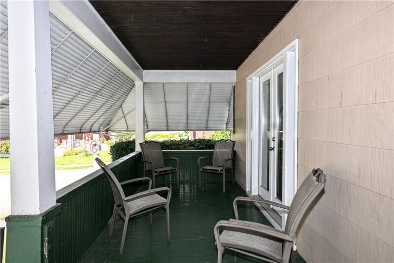 910 Elmwood St — photo 6