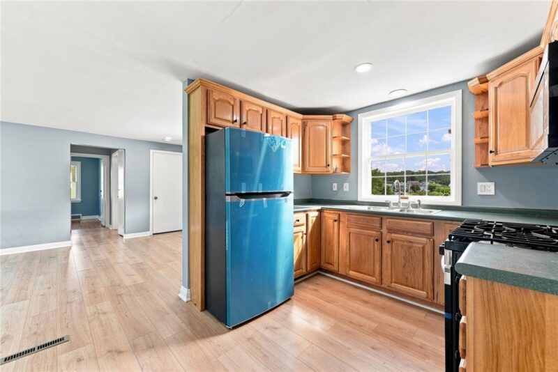 146 Youngstown Rd. — photo 4