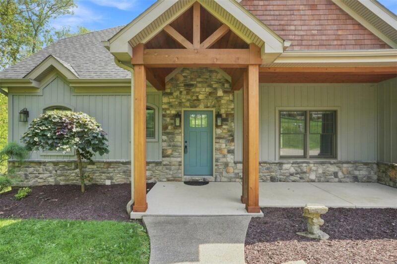 494 Ross Rd — photo 4