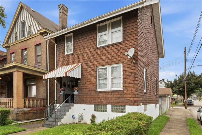 545 Sunnyside Ave — photo 2