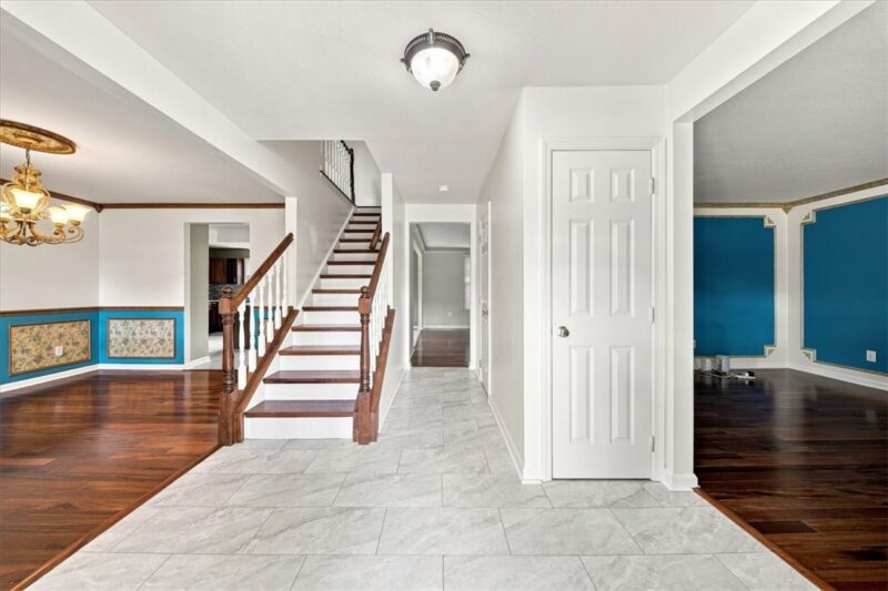 446 Crimson Dr — photo 2