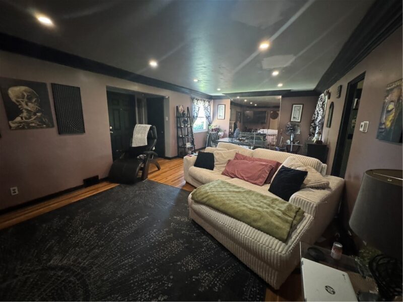 936 Gary Ave — photo 3