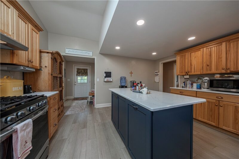 333 Lincoln Ave — photo 5