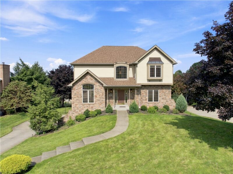146 Williams Dr — photo 2