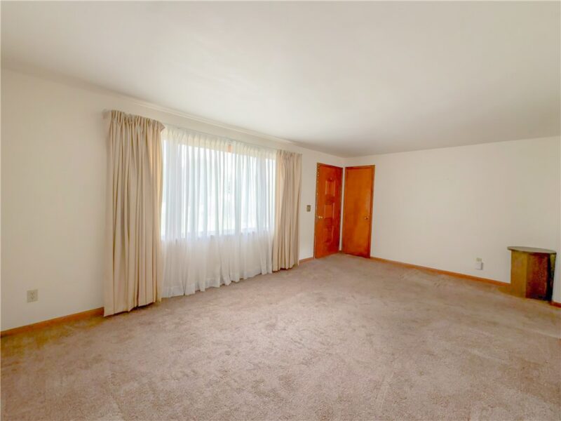 420 Hillview Dr — photo 8