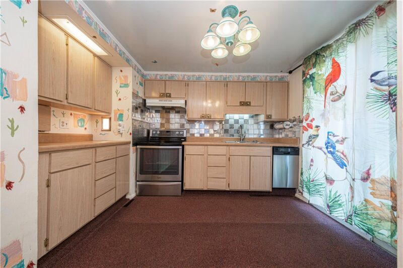 5904 Victor Circle — photo 4